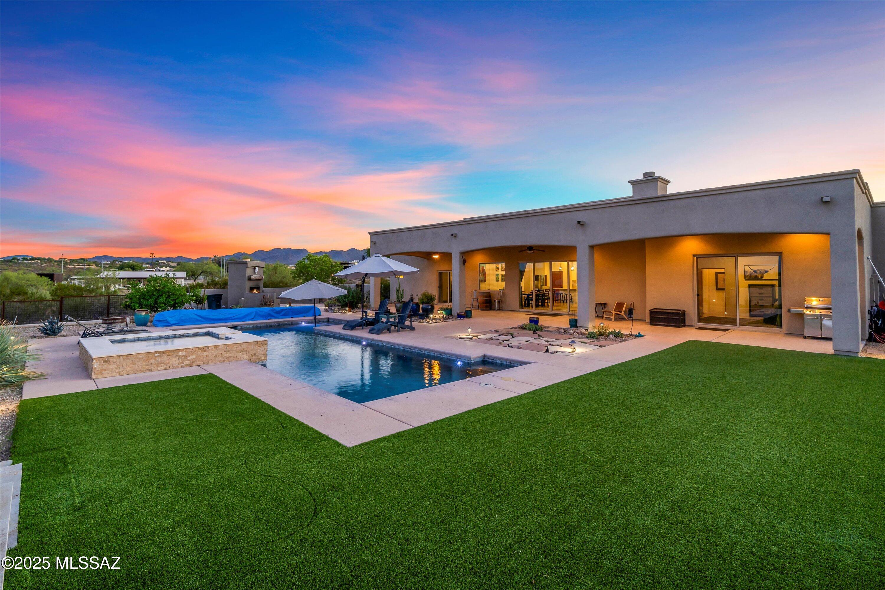 4455 W Placita Roca Escondida W