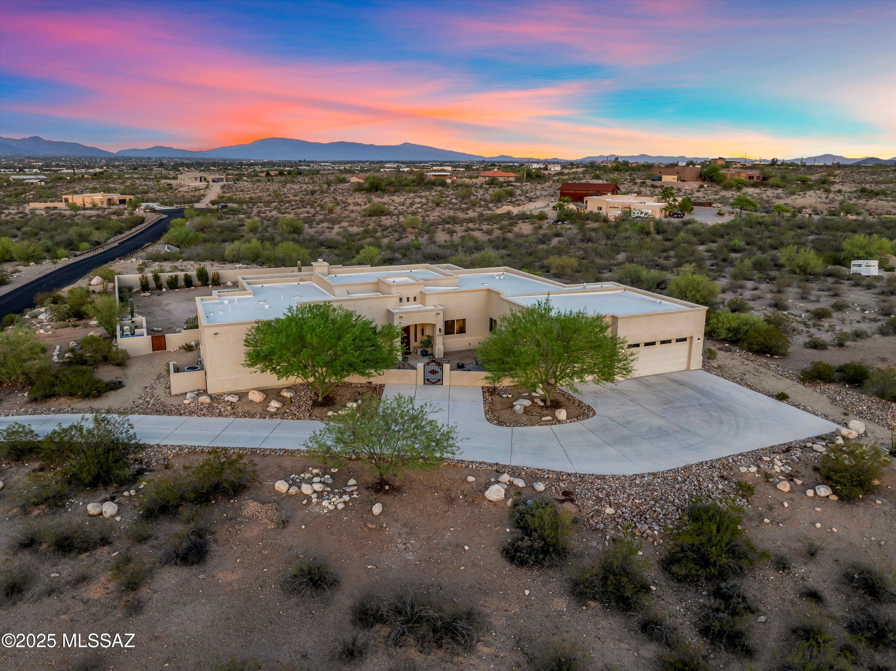 4455 W Placita Roca Escondida W