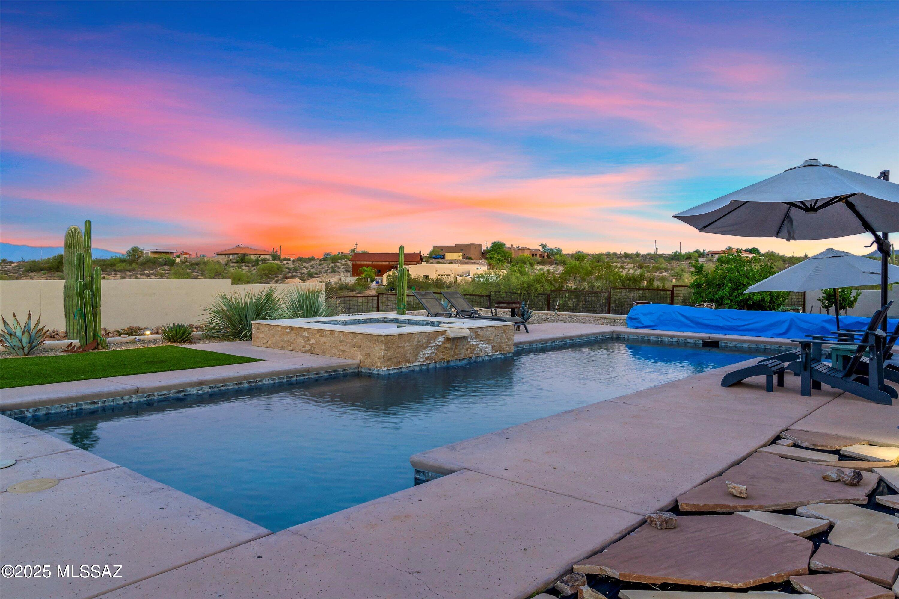 4455 W Placita Roca Escondida W