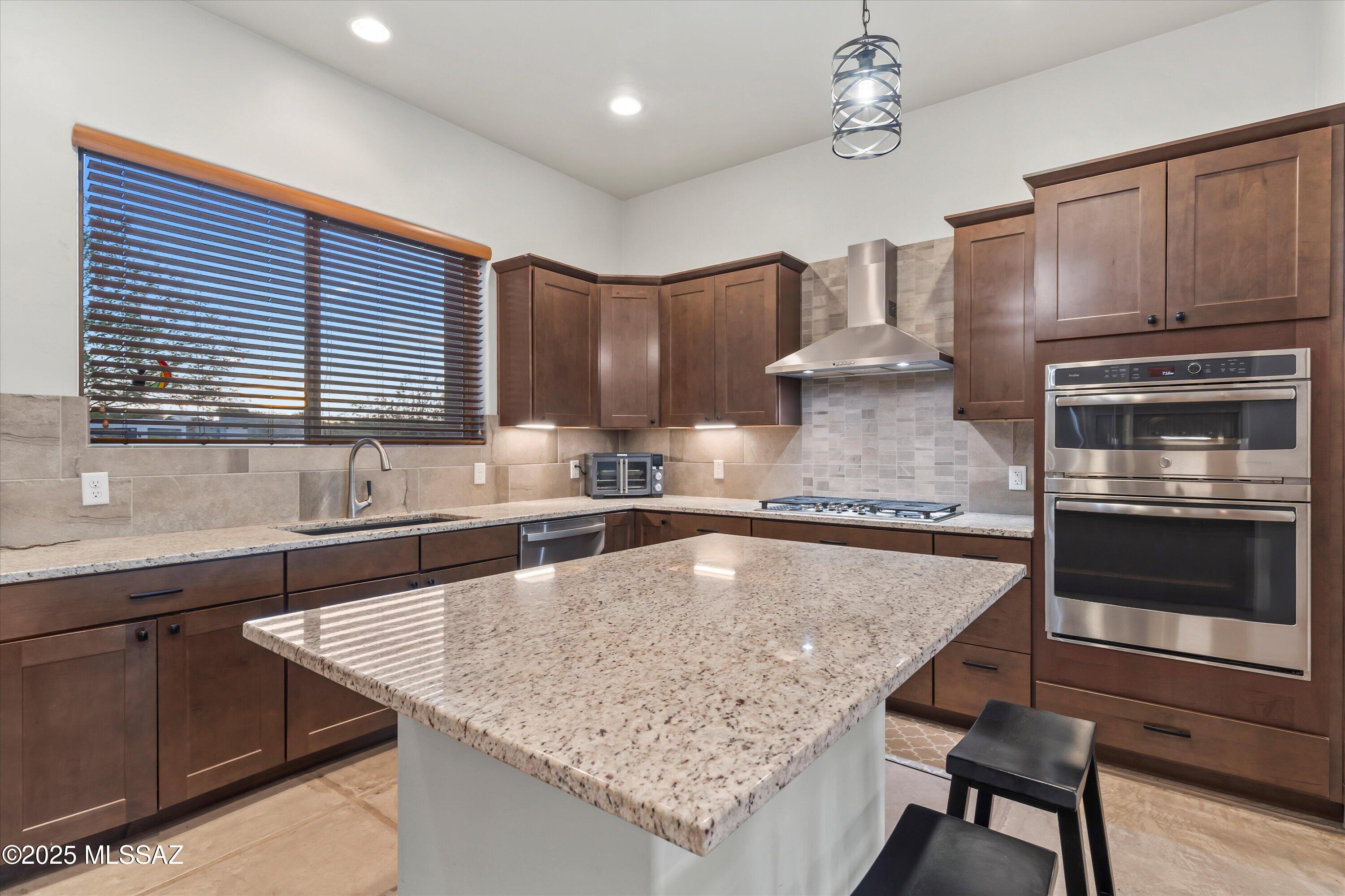 4455 W Placita Roca Escondida W