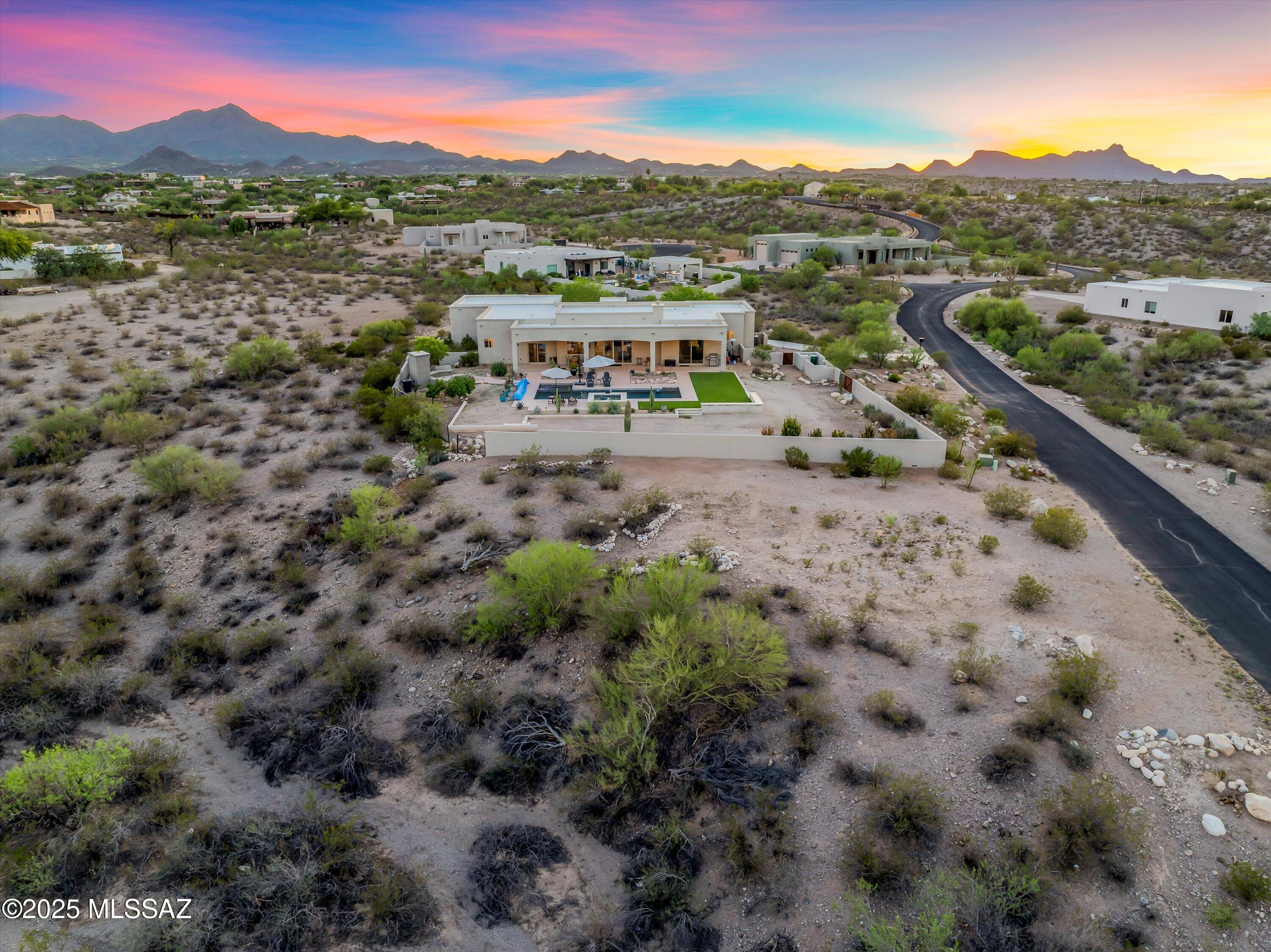 4455 W Placita Roca Escondida W