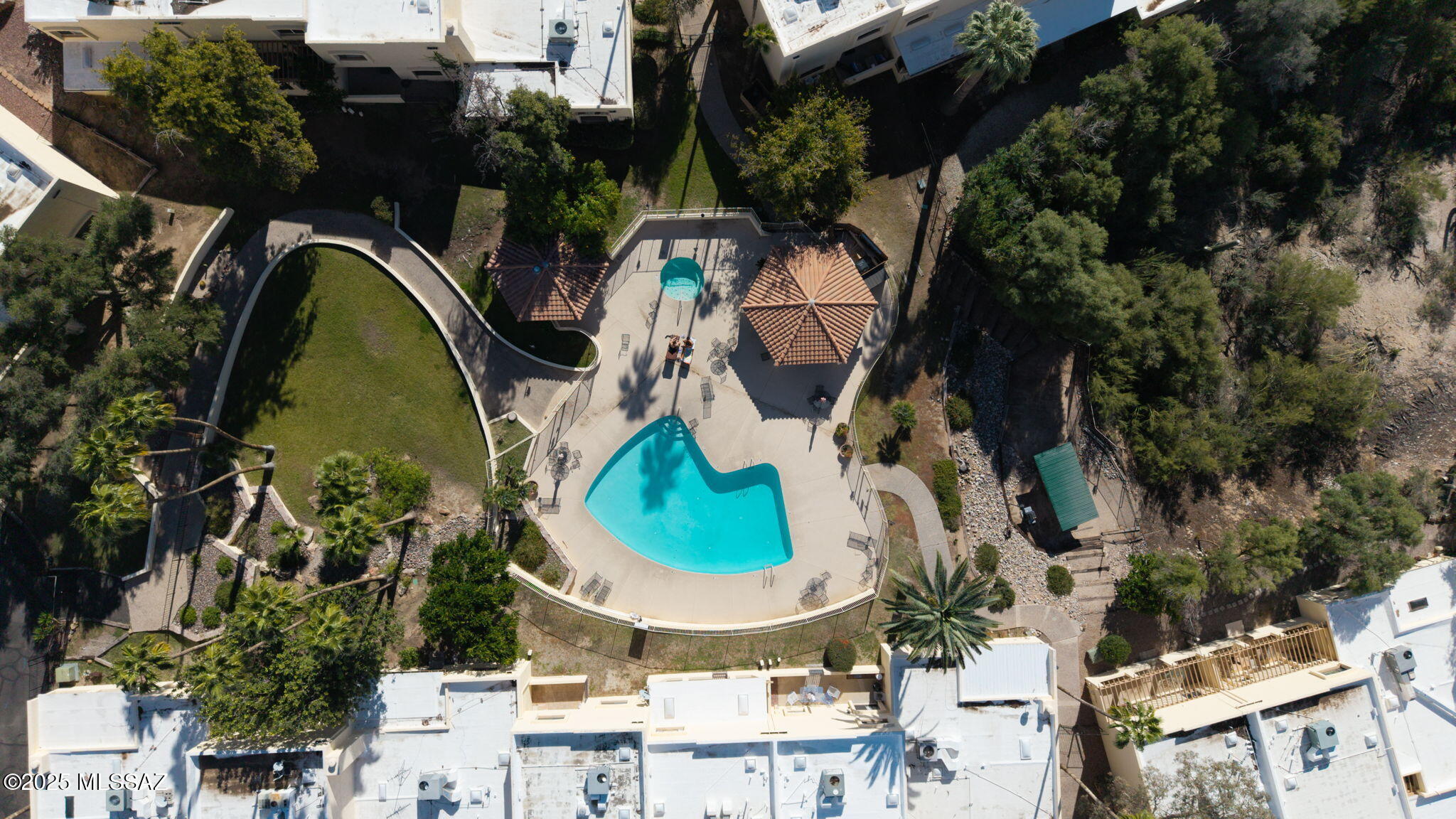 5128 N Avenida Primera