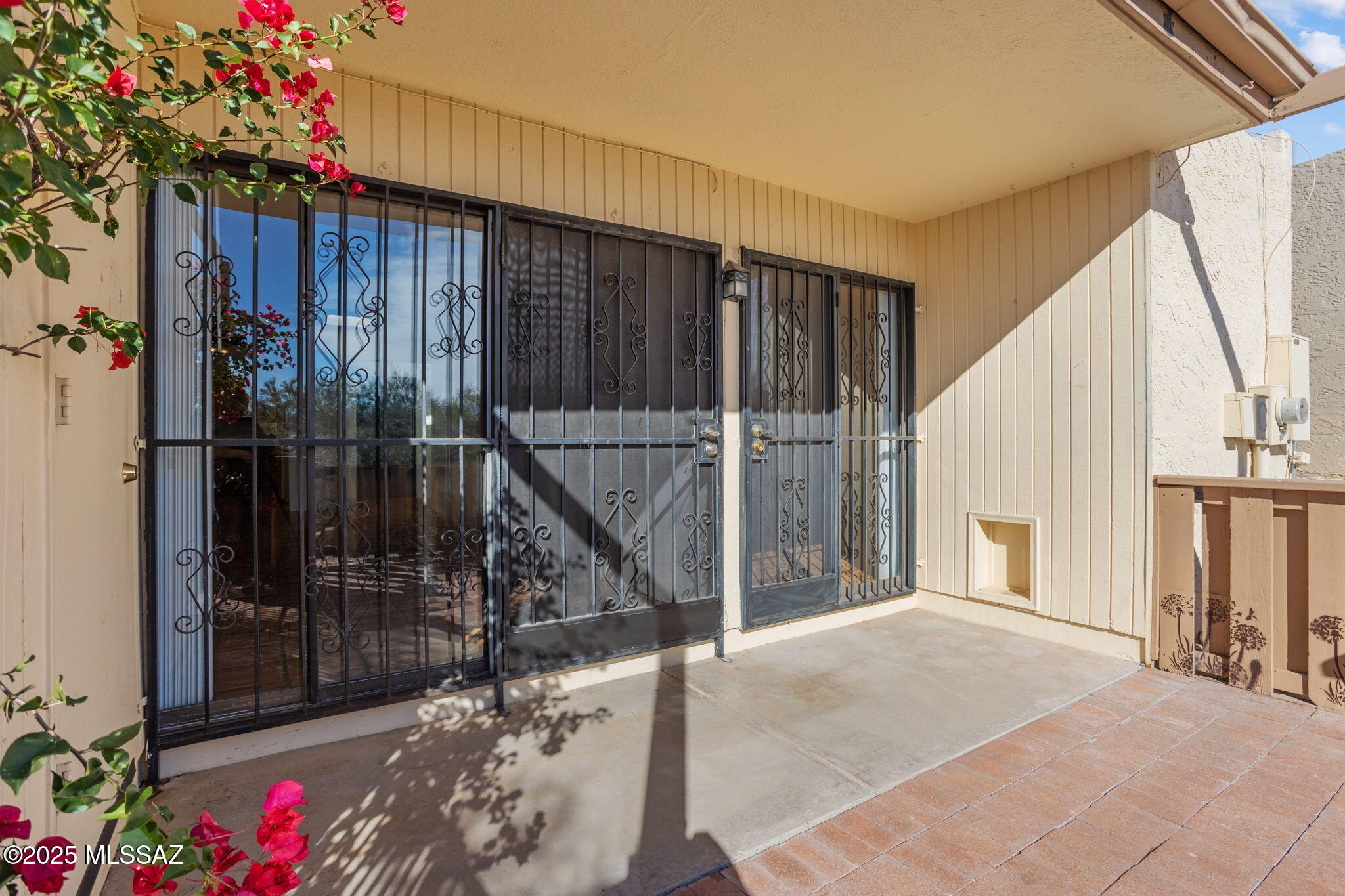 5128 N Avenida Primera