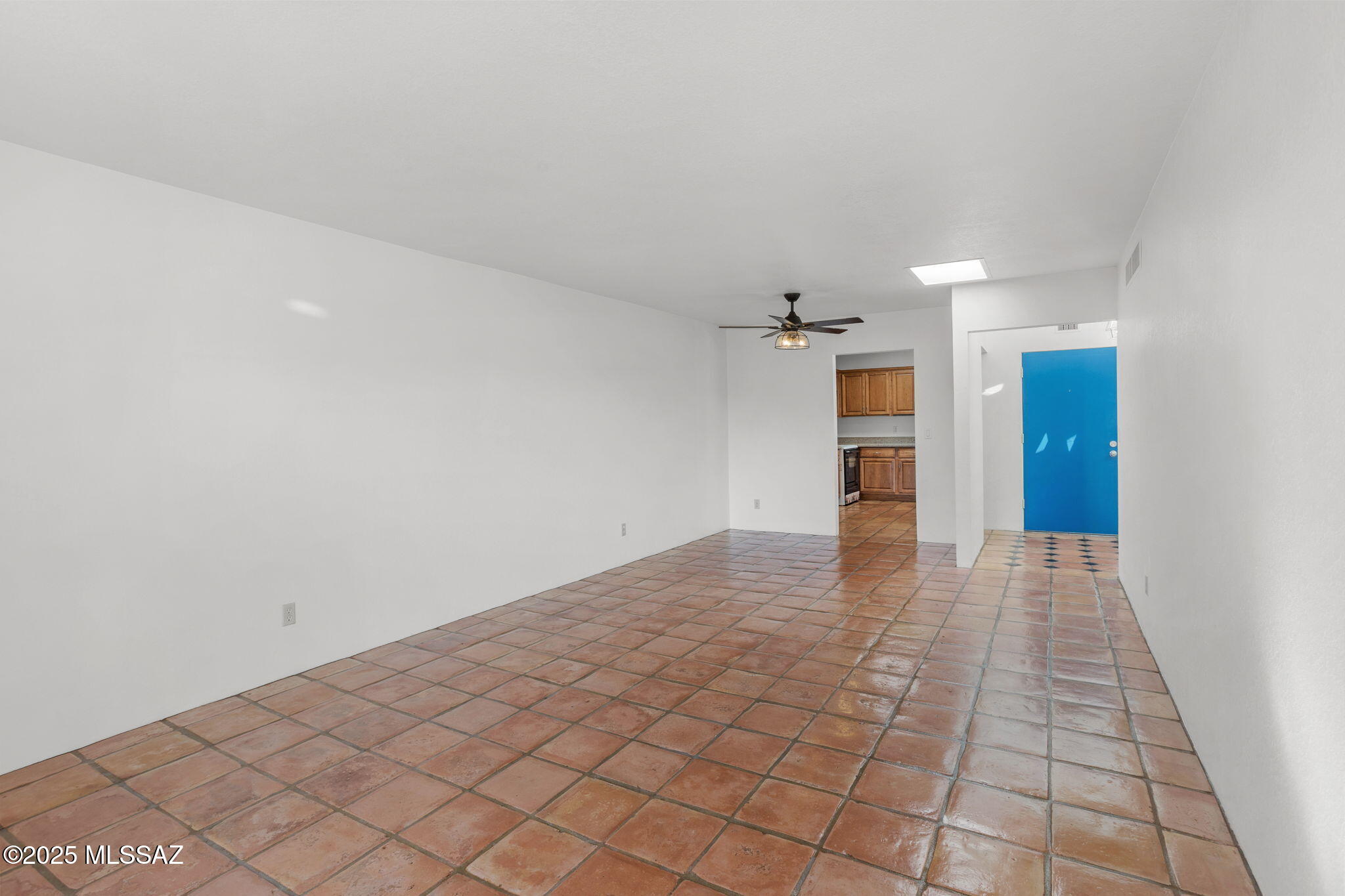 5128 N Avenida Primera