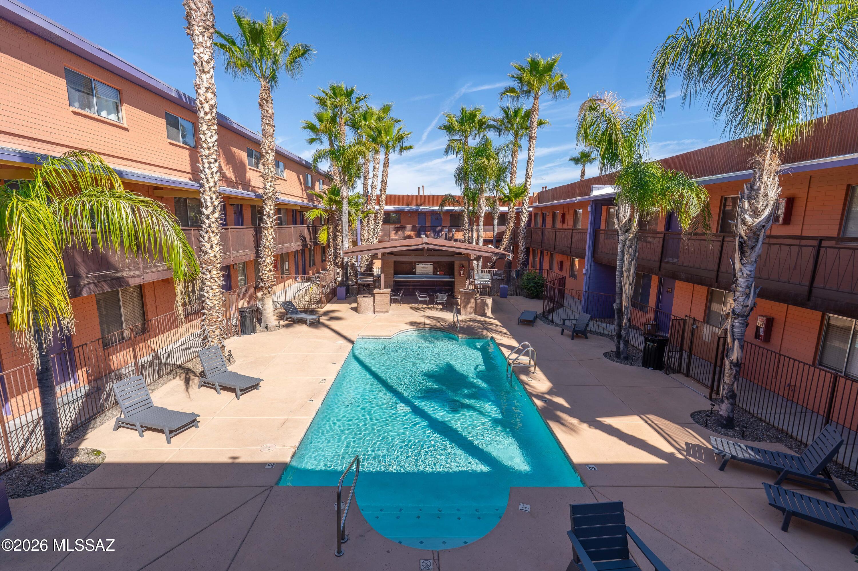 55 N Cherry Avenue UNIT 206