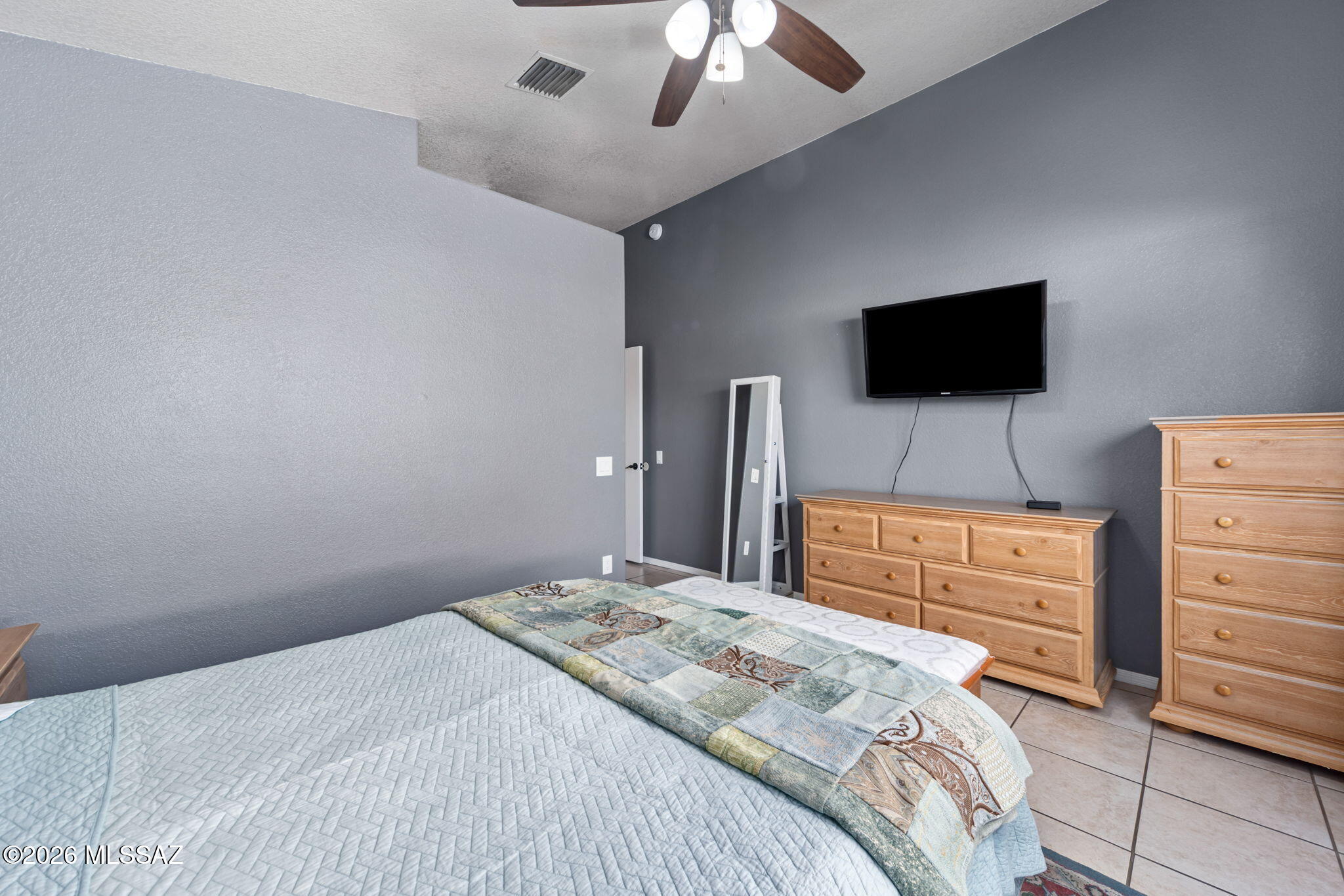 3336 W Wheatfield Place