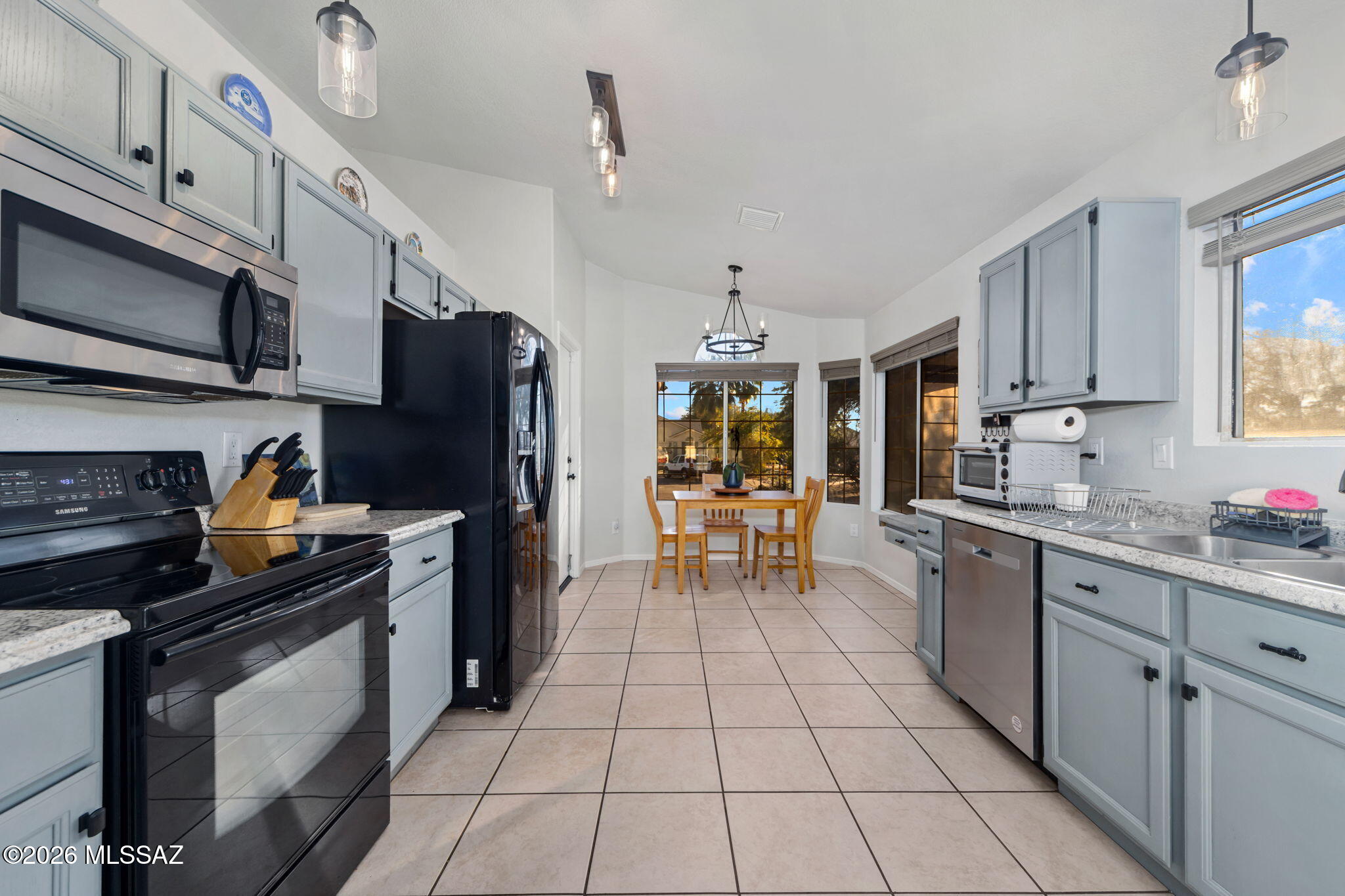 3336 W Wheatfield Place