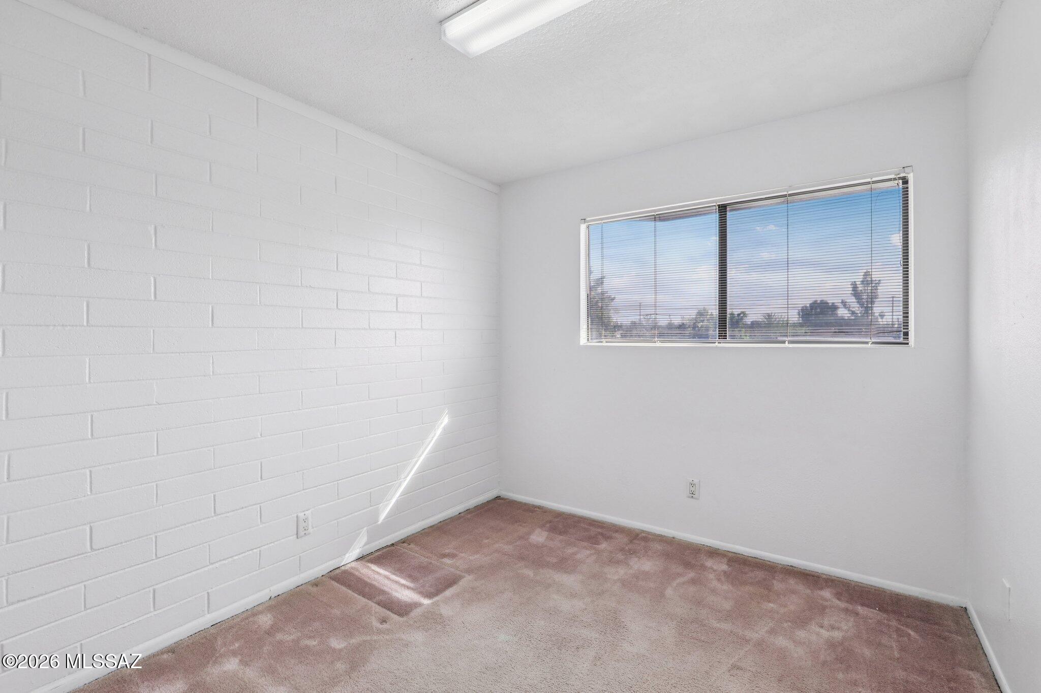 1378 S Avenida Polar L-3