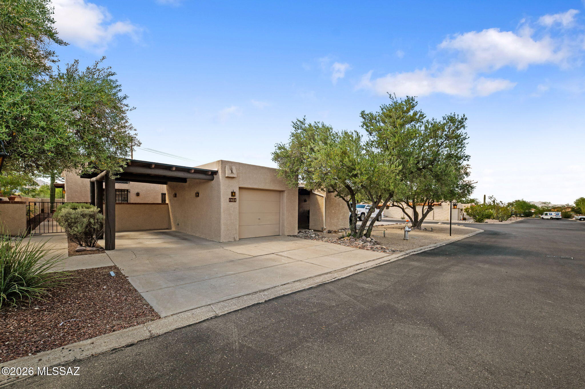 1431 N Camino Emiliano