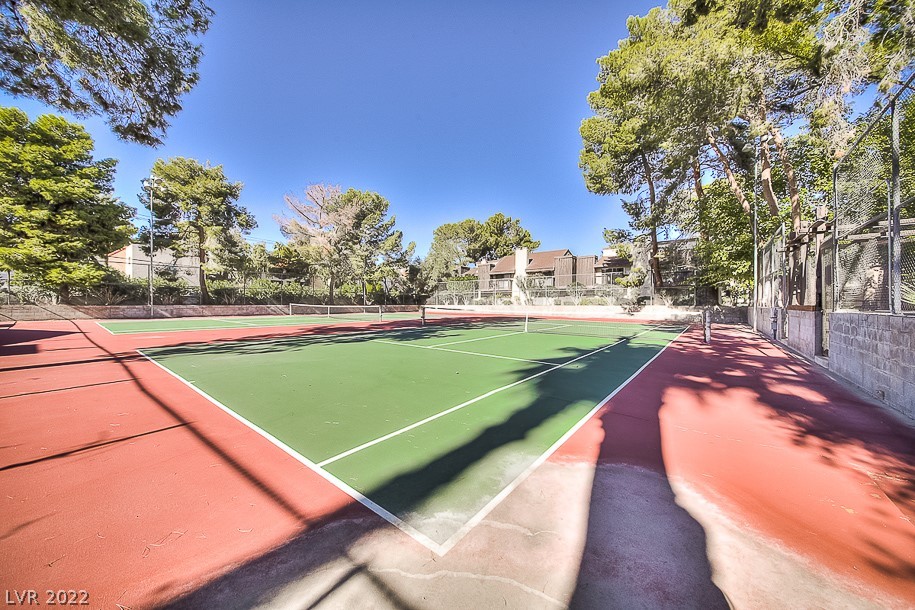 674 Rolling Green Drive