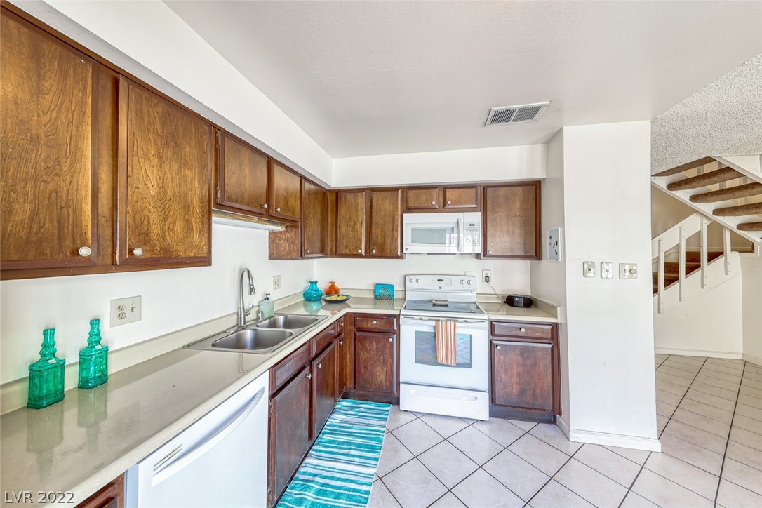 674 Rolling Green Drive