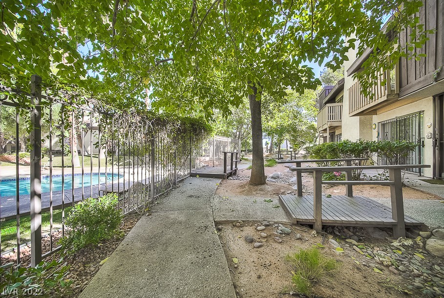 674 Rolling Green Drive