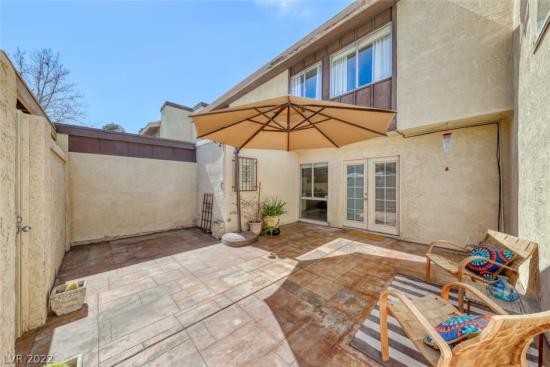 674 Rolling Green Drive