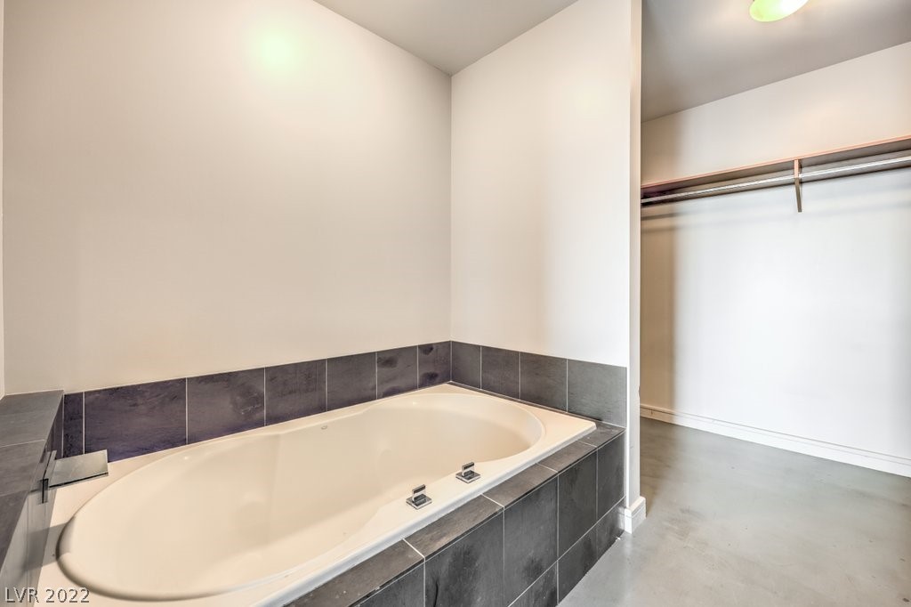 200 Hoover Avenue Unit: 1913