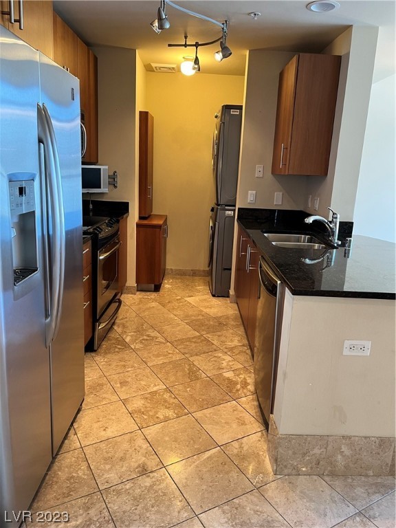 200 W Sahara Avenue Unit: 304