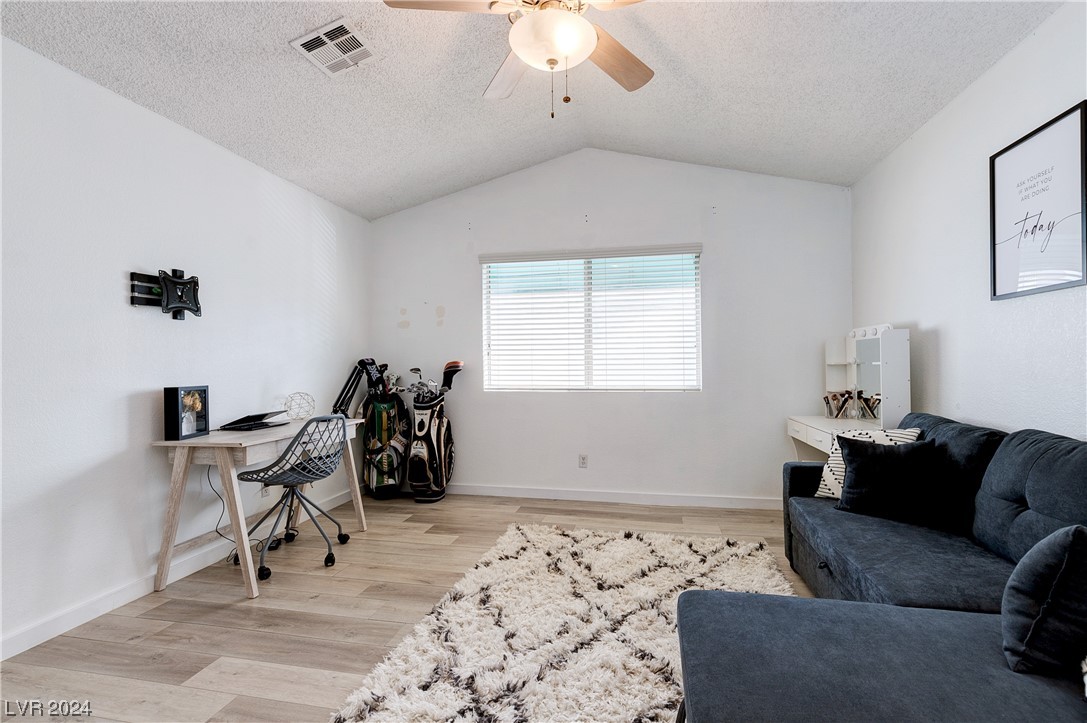 556 Yacht Harbor Drive 203