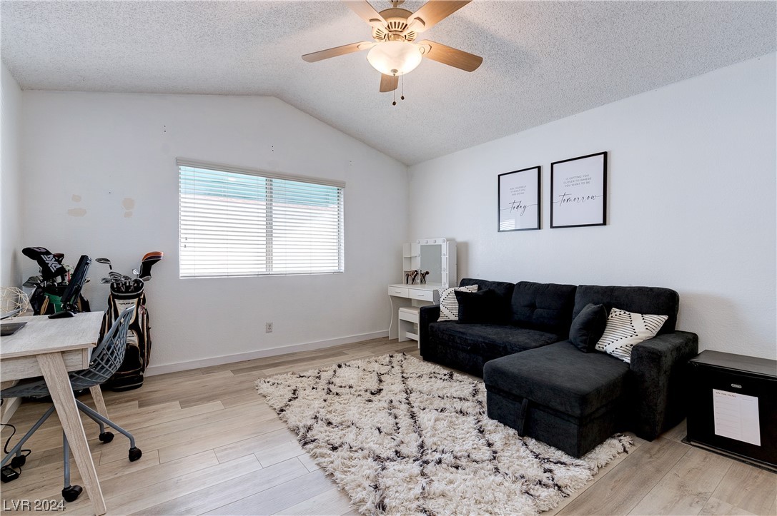 556 Yacht Harbor Drive 203