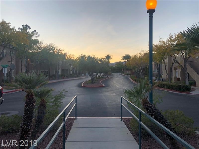 2001 Quartz Cliff Street 202