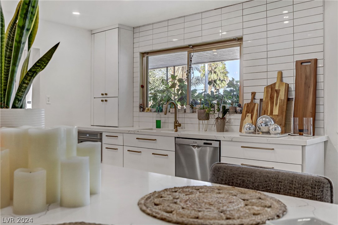 2020 Santa Ynez Drive