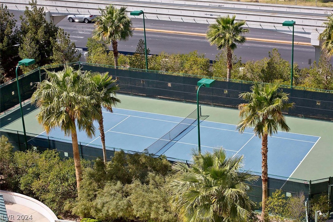 222 Karen Avenue 204