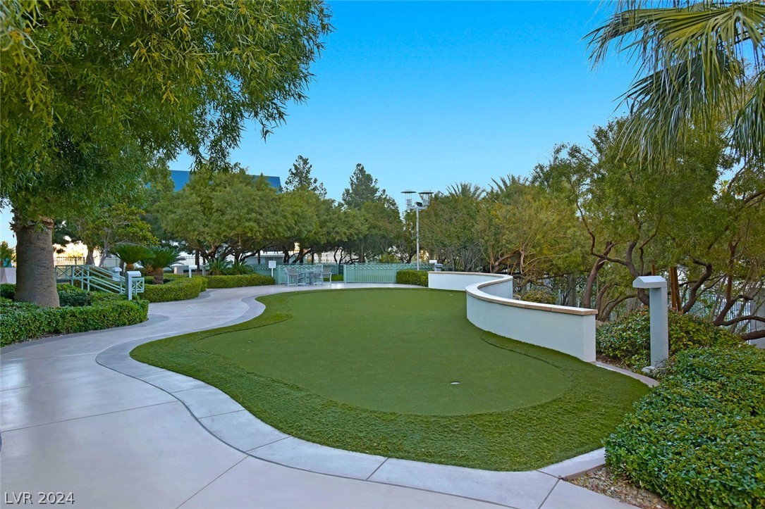 222 Karen Avenue 204