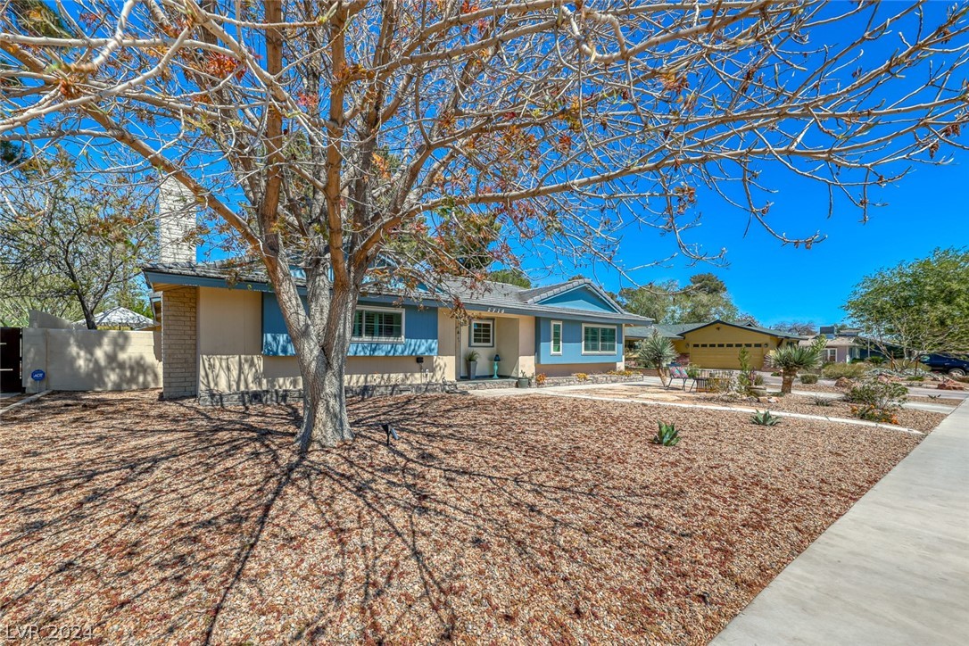 2718 Colanthe Avenue
