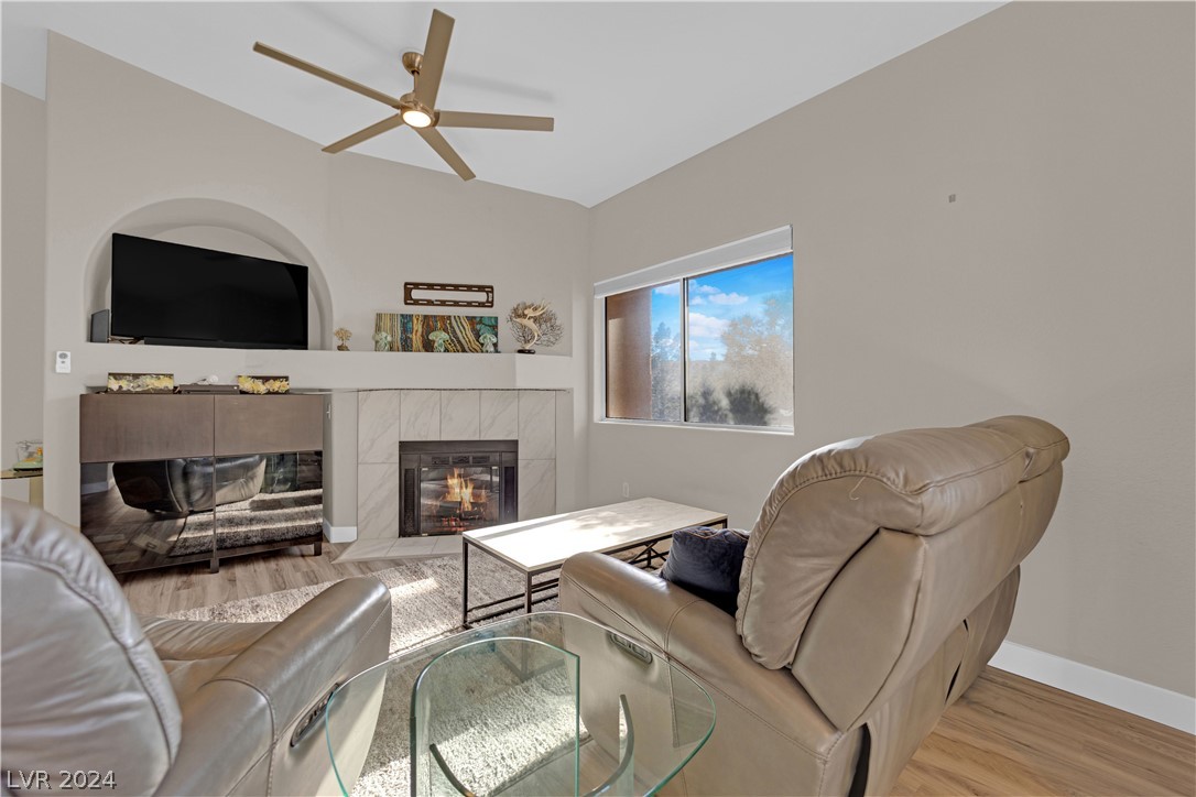 900 Heavenly Hills Court 218