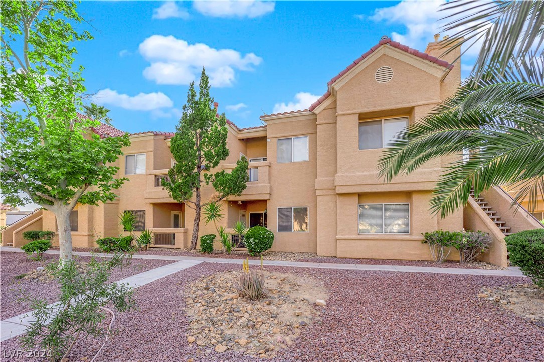 900 Heavenly Hills Court 218