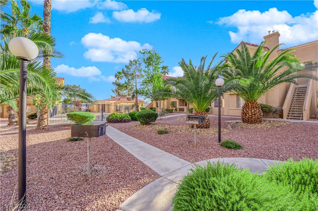 900 Heavenly Hills Court 218