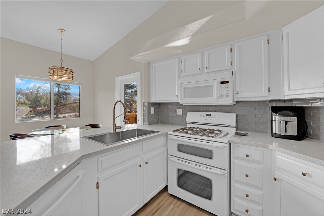 900 Heavenly Hills Court 218