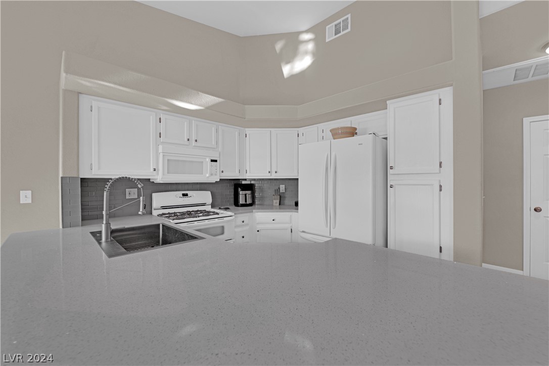 900 Heavenly Hills Court 218