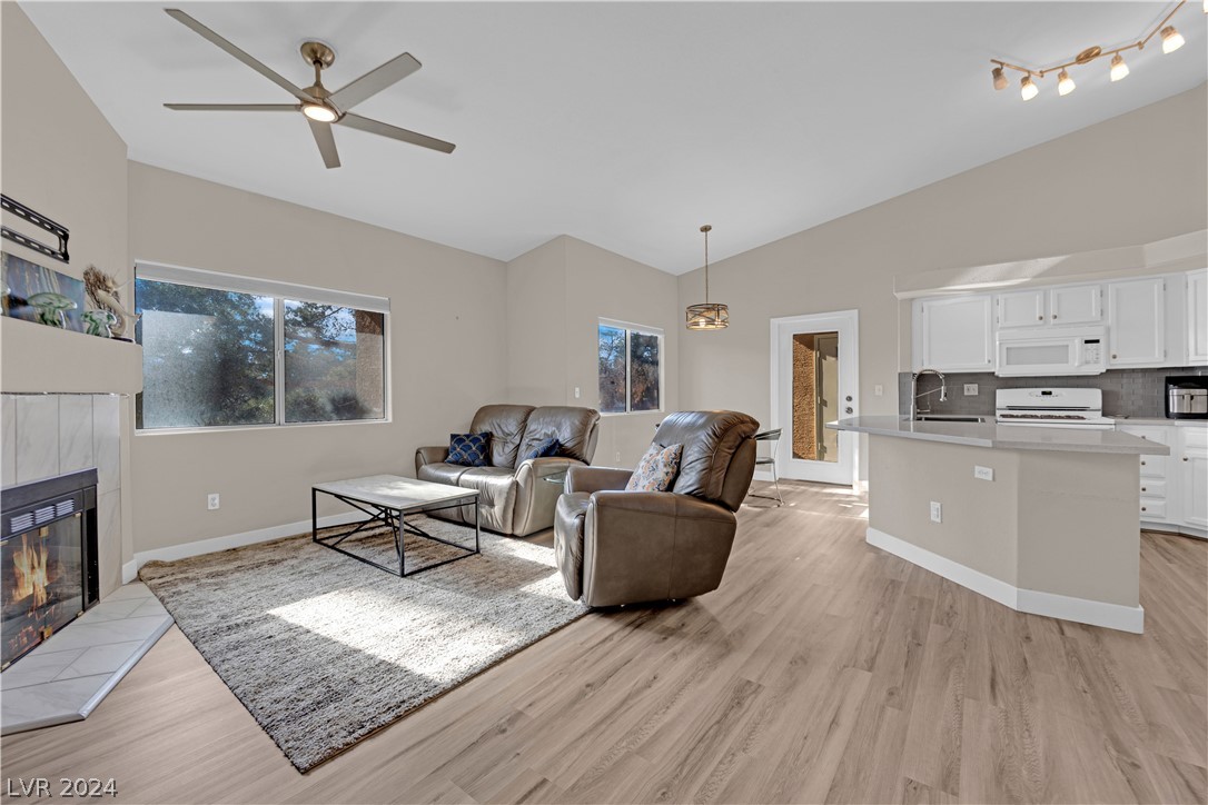 900 Heavenly Hills Court 218