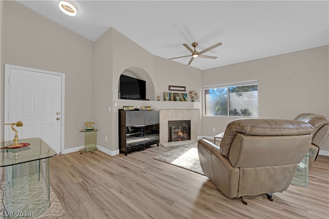 900 Heavenly Hills Court 218