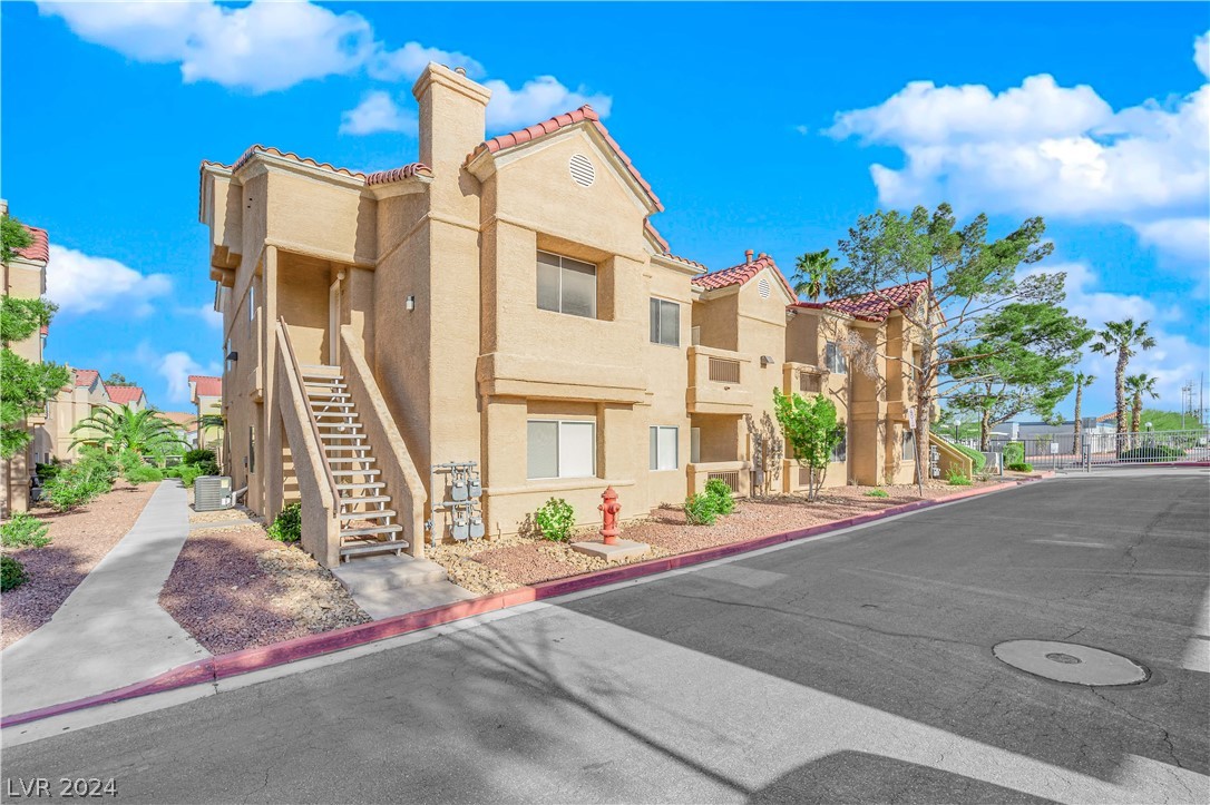 900 Heavenly Hills Court 218