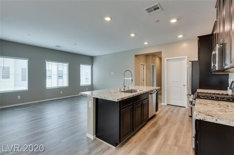 524 Mossy Cup Street 423