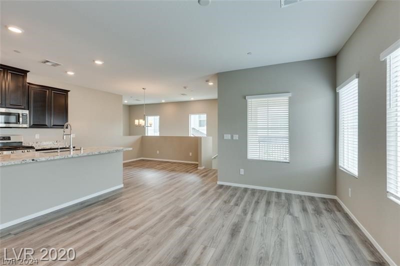 524 Mossy Cup Street 423