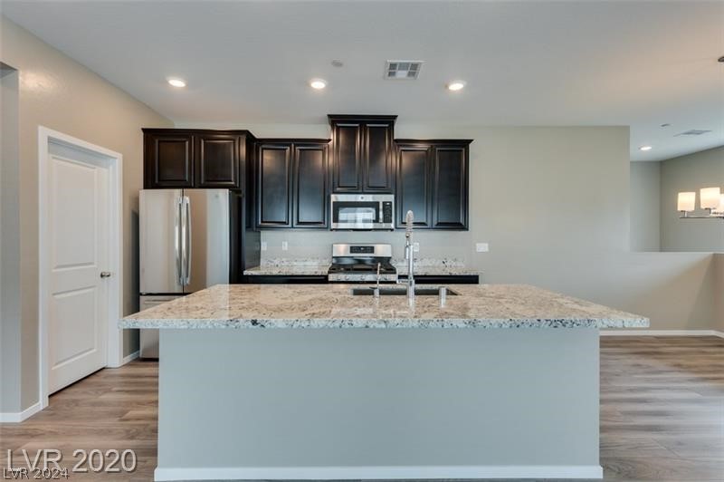 524 Mossy Cup Street 423