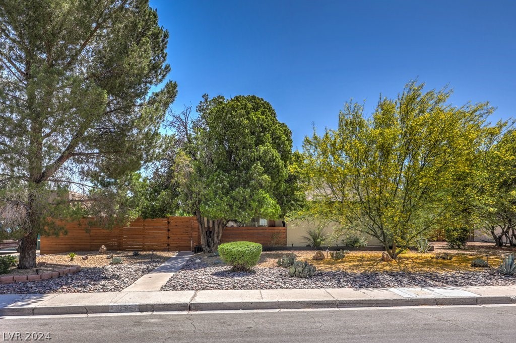 1255 Douglas Drive