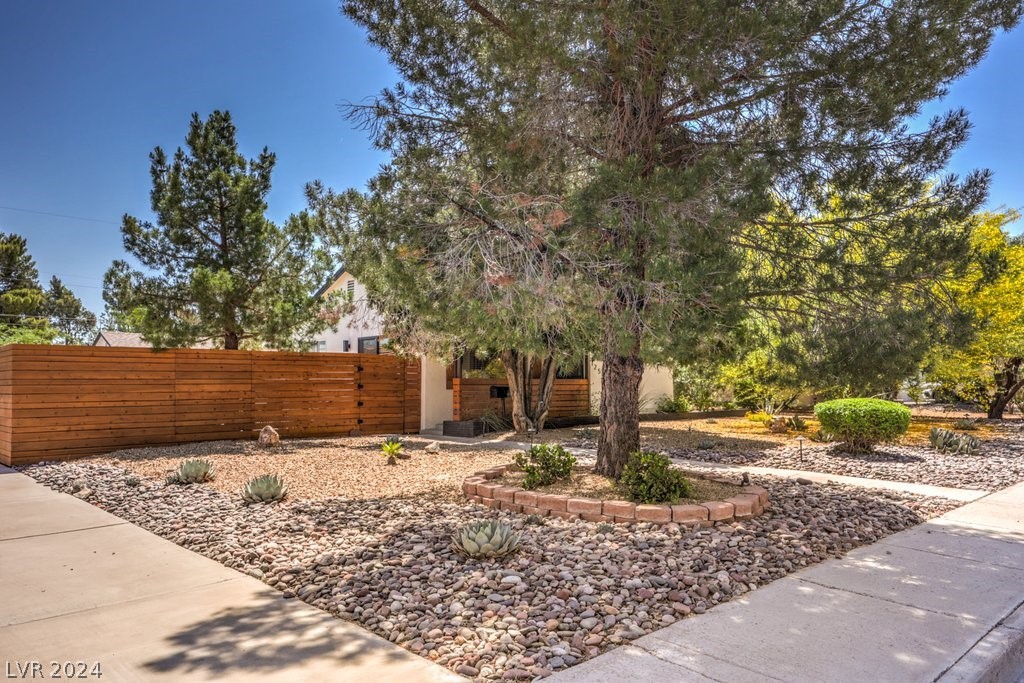 1255 Douglas Drive