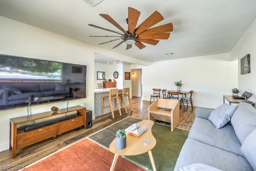 1255 Douglas Drive