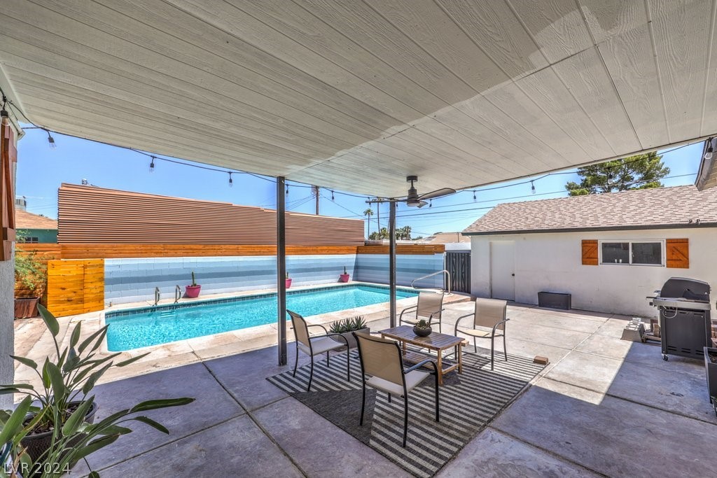 1255 Douglas Drive