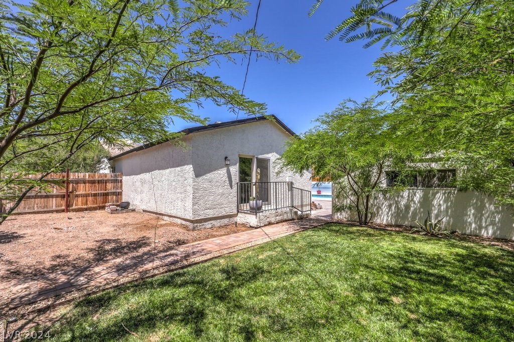 1255 Douglas Drive