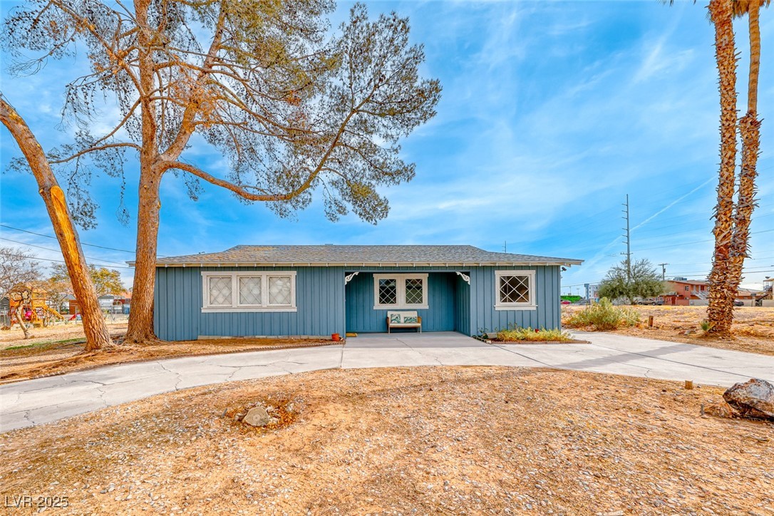 1620 Leonard Lane
