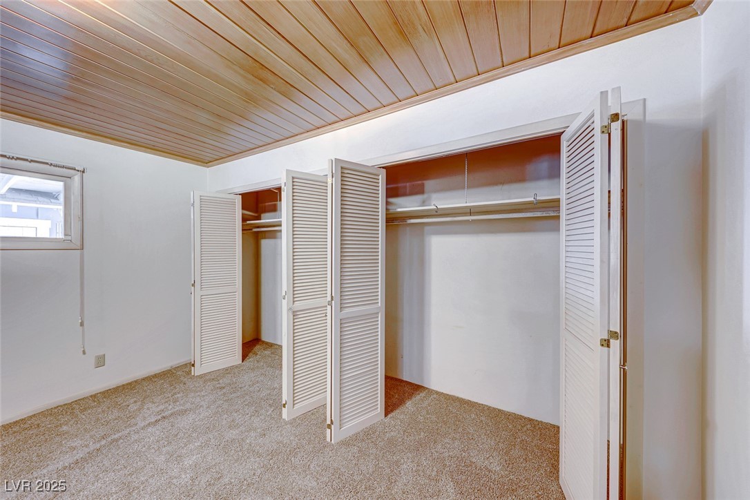 1620 Leonard Lane