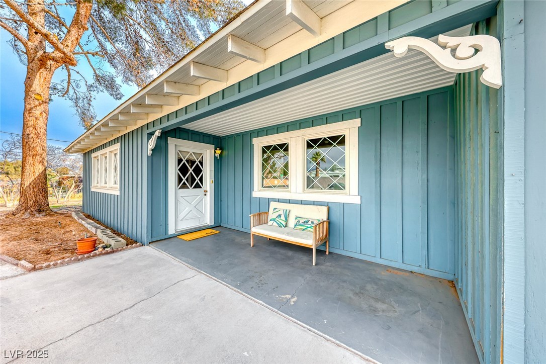 1620 Leonard Lane