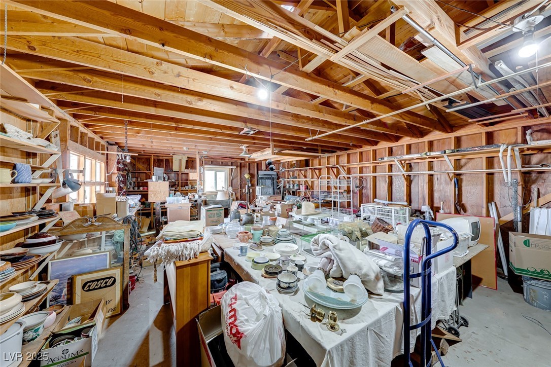 1620 Leonard Lane