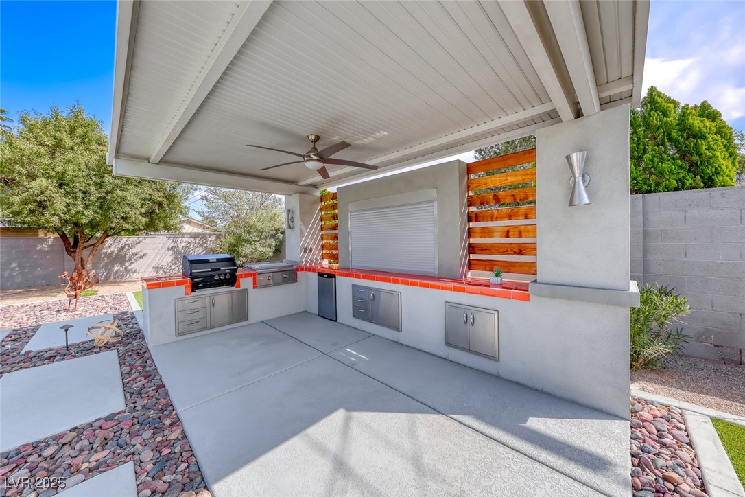 2731 Bryant Avenue