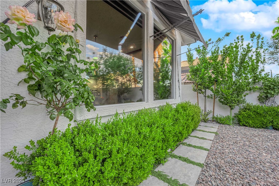 9705 Cameo Rose Lane