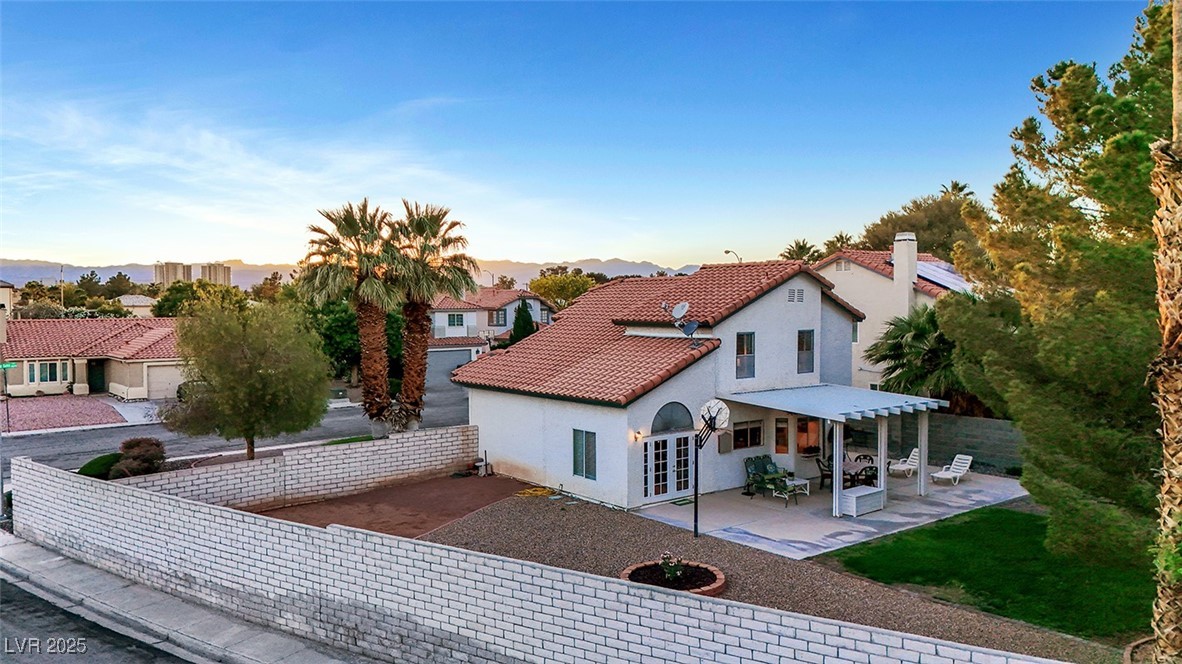 8388 Brad Oaks Circle