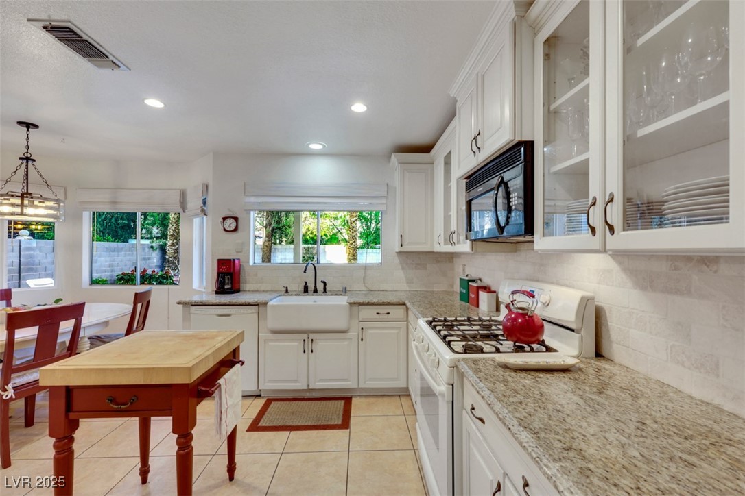 8388 Brad Oaks Circle